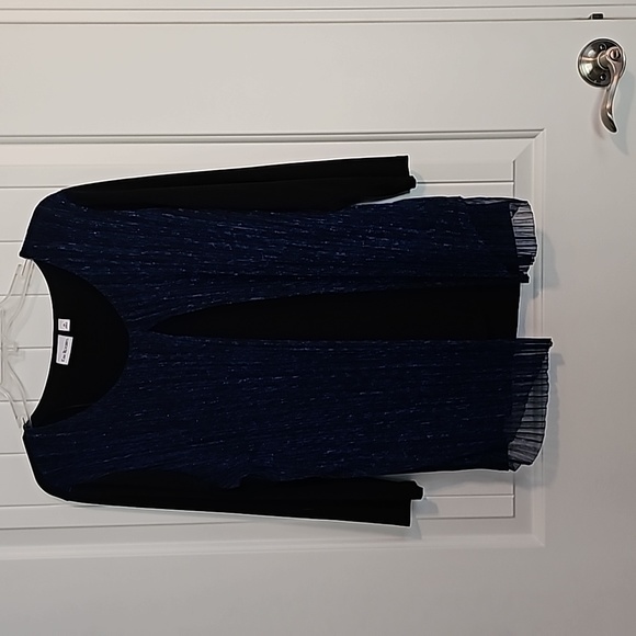 Kim Rogers Tops - #151 Ladies Black with blue dazzle vest front top
